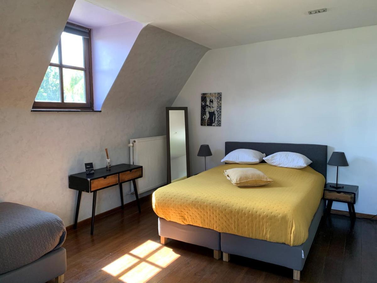 Chapeauveau Gite - B&B - Events Helecine エクステリア 写真